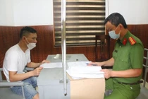 Nguyễn Cao Nguyên tại cơ quan điều tra (ảnh: Công an tỉnh Nghệ An).