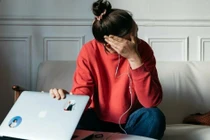 Phụ nữ tuổi trung niên làm gì để tránh nguy cơ thất nghiệp?