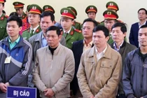 Xét xử vụ tai biến chạy thận tại BVĐK Hòa Bình: Bất ngờ ở phút chót