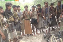 Đặc công chân đất Houthi đột kích đêm, quân Ả rập Xê út vất vũ khí tháo chạy