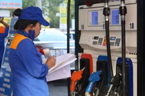 Giảm giá xăng dầu