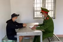 Đối tượng Nguyễn Sỹ Bảo tại Cơ quan CSĐT.