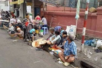 TPHCM: Cho tiền trực tiếp khiến tình trạng người ăn xin xuất hiện nhiều