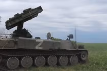 Video: Tổ hợp phòng không Strela -10 bắn rơi UAV trinh sát Ukraine