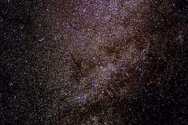 Thu thập DNA của sao, tìm chị em mất tích của Mặt Trời