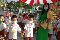 Trẻ tiểu học và lớp 6 Hà Nội đến trường học trực tiếp từ 21/2