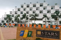 Bộ GD&ĐT đề nghị Trường Đại học FPT không tăng học phí năm học mới