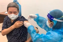 Tăng tốc tiêm vắc xin khi có 1 ca tử vong ở Đồng Nai