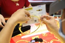 Cuối tuần, vàng đồng loạt tăng giá
