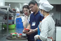 Kiểm tra, giám sát đảm bảo an toàn thực phẩm khu cách ly dịch Covid-19