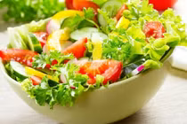 Trẻ ăn dưa chuột tốt cho răng miệng