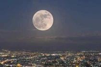 Siêu trăng liên quan đến động đất, núi lửa?