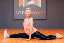 Kinh ngạc cụ bà làm huấn luyện viên thể hình ở tuổi 90