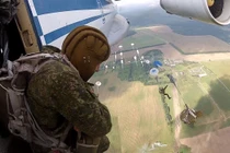 Nga kết thúc cuộc diễn tập ở Crimea, Mỹ đưa tàu tuần duyên đến Biển Đen