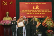Tướng Nguyễn Quốc Thước được trao danh hiệu Anh hùng Lực lượng vũ trang