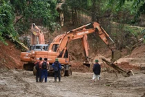 Sạt lở vùi lấp 53 người ở Quảng Nam: Đã tìm thấy 7 thi thể