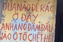 Dòng chữ trên tường