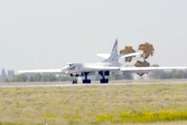 Không quân Nga tiếp nhận 2 máy bay Thiên Nga Trắng hiện đại hóa sâu Tu-160M