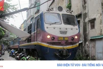 Nghịch lý ngành đường sắt Việt Nam: Ngửa tay đi “ăn xin” đến bao giờ?