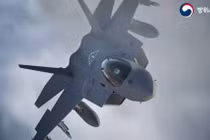 Tiêm kích tàng hình KF-21 Hàn Quốc sẽ chiến đấu cùng UAV tàng hình