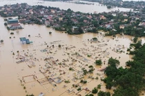 Mỹ hỗ trợ miền Trung Việt Nam 100.000 USD