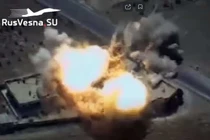 Không quân Nga không kích nhà máy lọc dầu. Ảnh Rusvesna