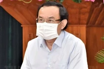 Bí thư Nguyễn Văn Nên: TPHCM sẽ mở cửa dần, không thể mãi giãn cách