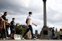 Chuyên gia Anh cảnh báo virus corona sẽ tồn tại mãi mãi