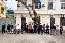 Các đối tượng dương tính với ma túy đang bị tạm giữ tại Công an TP Sầm Sơn.