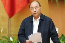 Thủ tướng khuyến cáo người dân hạn chế đến nơi công cộng