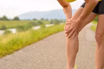 Thoái hóa khớp gối ảnh hưởng đến hàng triệu người trên thế giới. Ảnh minh họa