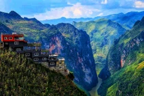 Từ Mã Pí Lèng bàn về quyền lực cộng đồng mạng