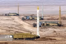 Quân đội Iran ồ ạt phóng tên lửa đạn đạo trong cuộc diễn tập Vịnh Ba Tư