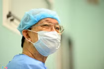 Trúc Nhi - Diệu Nhi giống và khác cặp song sinh Việt - Đức thế nào?