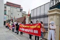 Hà Nội: Nhân viên y tế xuống đường biểu tình vì "bị bỏ đói", Bộ y tế có chỉ đạo