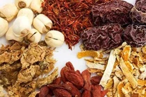 Thấy thuốc khó uống thì bỏ thêm đường