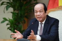 Bộ trưởng Mai Tiến Dũng: Mong người dân hy sinh chút niềm vui ngày Tết