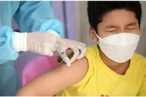 Sau tiêm vắc xin trẻ thấy dấu hiệu này, cha mẹ cần đưa ngay con đến bệnh viện