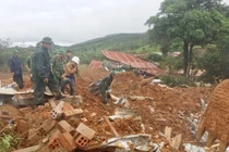 Vụ sạt lở vùi lấp 22 cán bộ chiến sĩ: Đã tìm thấy thi thể đầu tiên