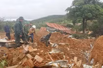 Vụ sạt lở vùi lấp 22 cán bộ chiến sĩ: Đã tìm thấy thi thể đầu tiên