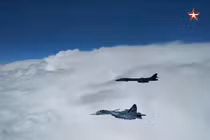 Không quân Nga đánh chặn máy bay B-1B Mỹ trên biển Đen