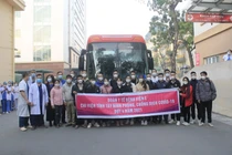 20 y bác sĩ Bệnh viện E TƯ tiếp tục vào Tây Ninh chống dịch