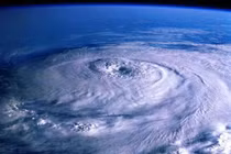 Tâm bão là vùng lặng gió