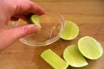 Máy cắt và ép chanh