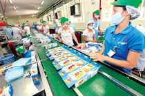 Nhiều ngành sản xuất quan trọng lao dốc vì COVID-19