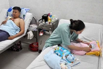 Bệnh viện Từ Dũ điều trị thành công 1 ca sinh 4, đẻ non