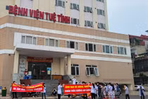 Y bác sĩ BV Tuệ Tĩnh lại kêu cứu 