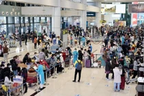 Bộ Giao thông Vận tải yêu cầu làm rõ việc tăng giá vé máy bay 