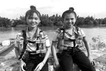 Áo phao cứu sinh từ chai nhựa phế thải