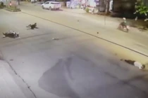 Nóng: Lao vào dải phân cách, tử vong tại chỗ